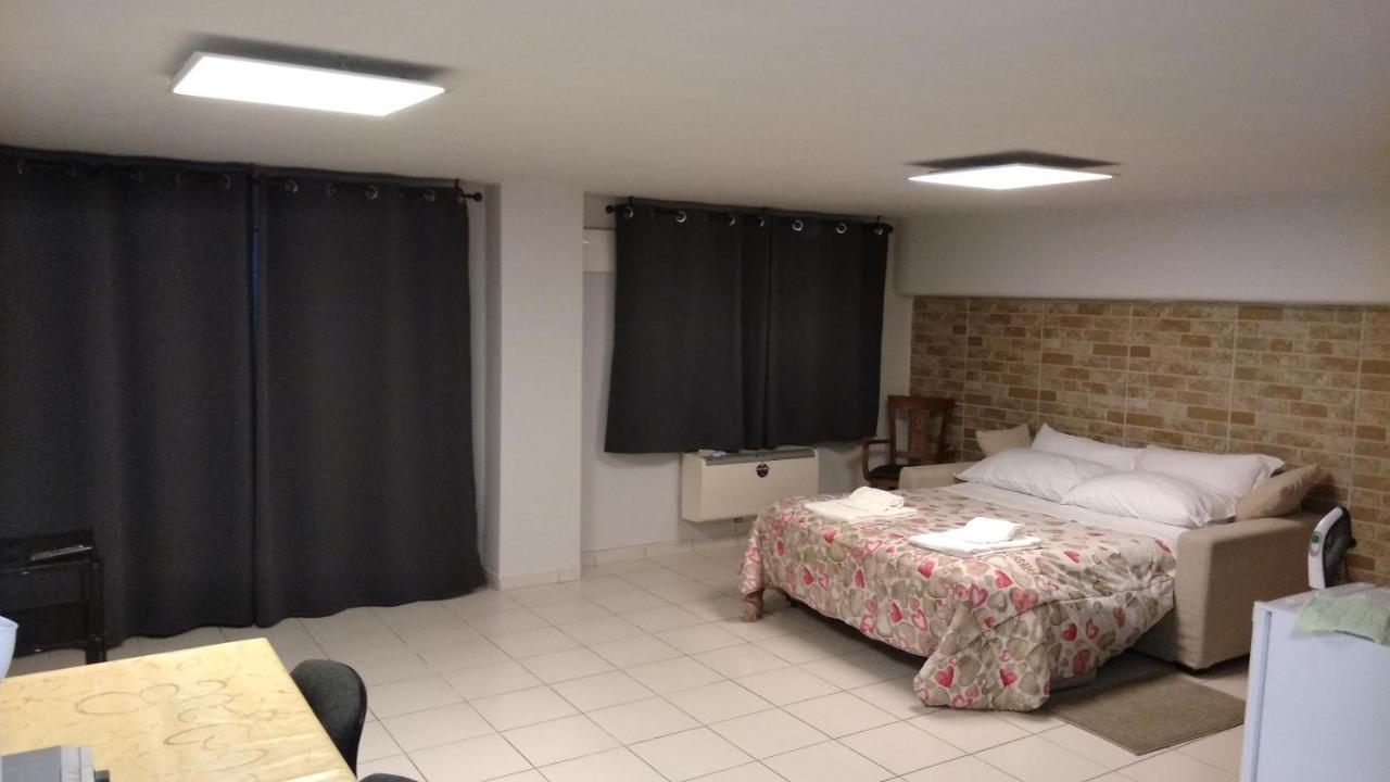Monolocale Via Leopardi Hotel Pescara Ngoại thất bức ảnh